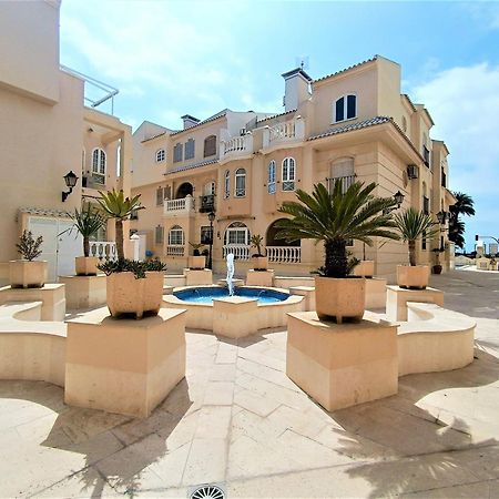 Amazing Penthouse On The Beach, Sea Views, Wifi, Airconditioning And Parking Torrevieja Dış mekan fotoğraf