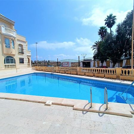 Amazing Penthouse On The Beach, Sea Views, Wifi, Airconditioning And Parking Torrevieja Dış mekan fotoğraf