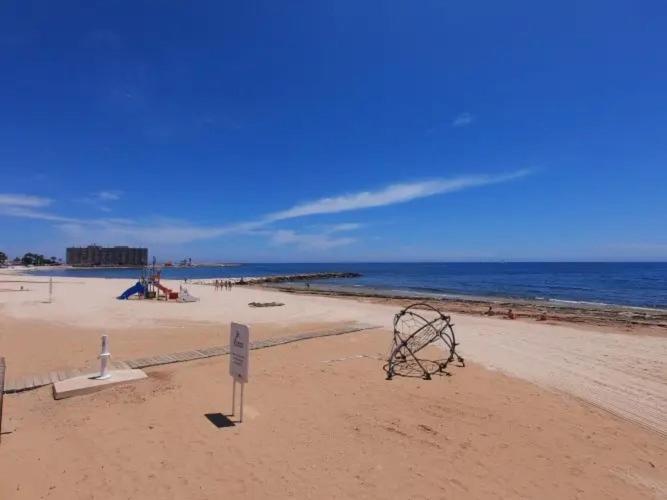 Amazing Penthouse On The Beach, Sea Views, Wifi, Airconditioning And Parking Torrevieja Dış mekan fotoğraf